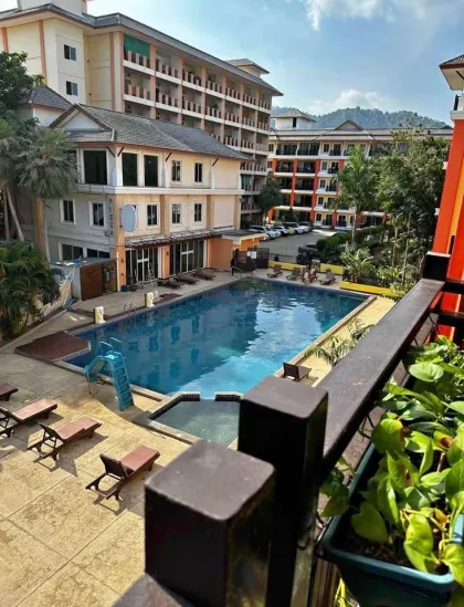 Amplio apartamento de 2 habitaciones cerca de Nai Harn Beach, Rawai