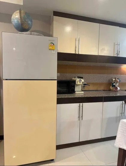 Amplio apartamento de 2 habitaciones cerca de Nai Harn Beach, Rawai