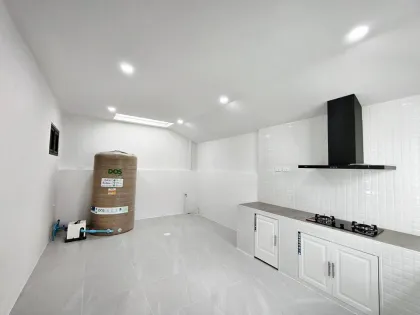ทาวน์เฮาส์มุม 2 ชั้น Phuket Inter Villa โคเกา