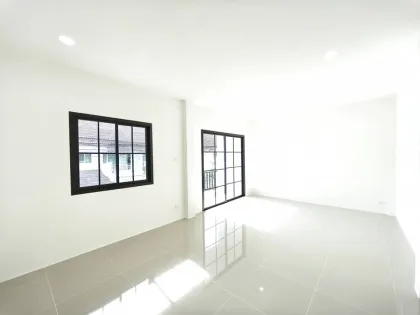 ทาวน์เฮาส์มุม 2 ชั้น Phuket Inter Villa โคเกา