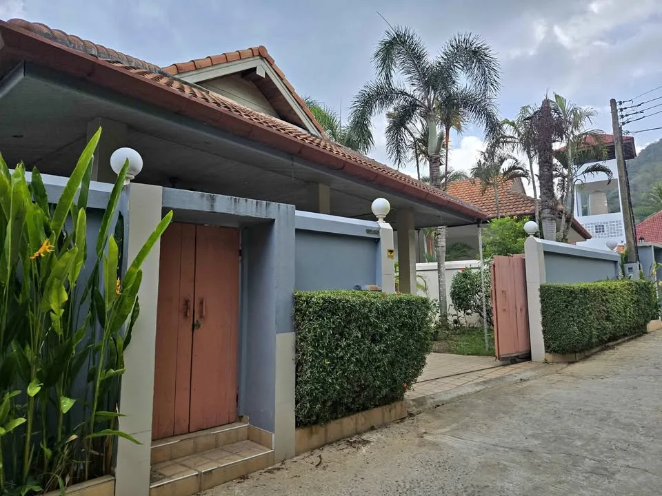 Pool Villa for Sale in Rawai with 3 Beds & 4 Baths