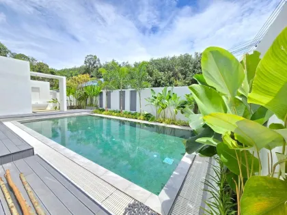Villa con Piscina 3 Dormitorios y 3 Baños Cerca de BIS Phuket