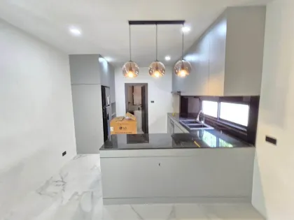 Villa con Piscina 3 Dormitorios y 3 Baños Cerca de BIS Phuket