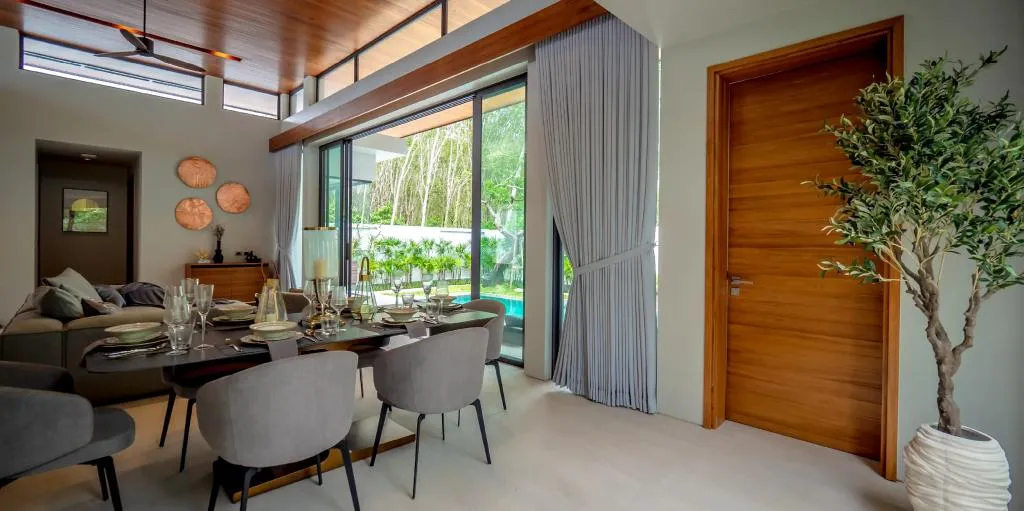 Botanica Four Seasons - Autumn Modern Loft