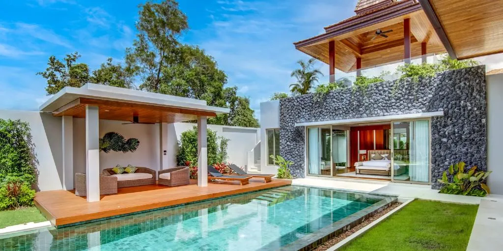 Botanica Four Seasons - Summer Signature Tropical Balinese