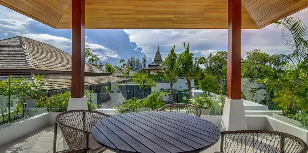 Botanica Four Seasons - Summer Signature Tropical Balinese