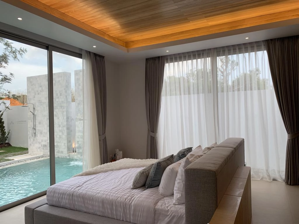 LuxPride Villas