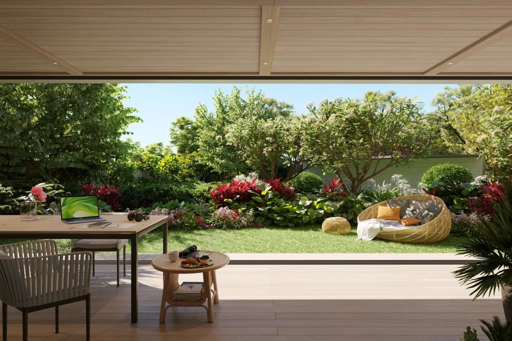 Laguna Beach Residences Seashore