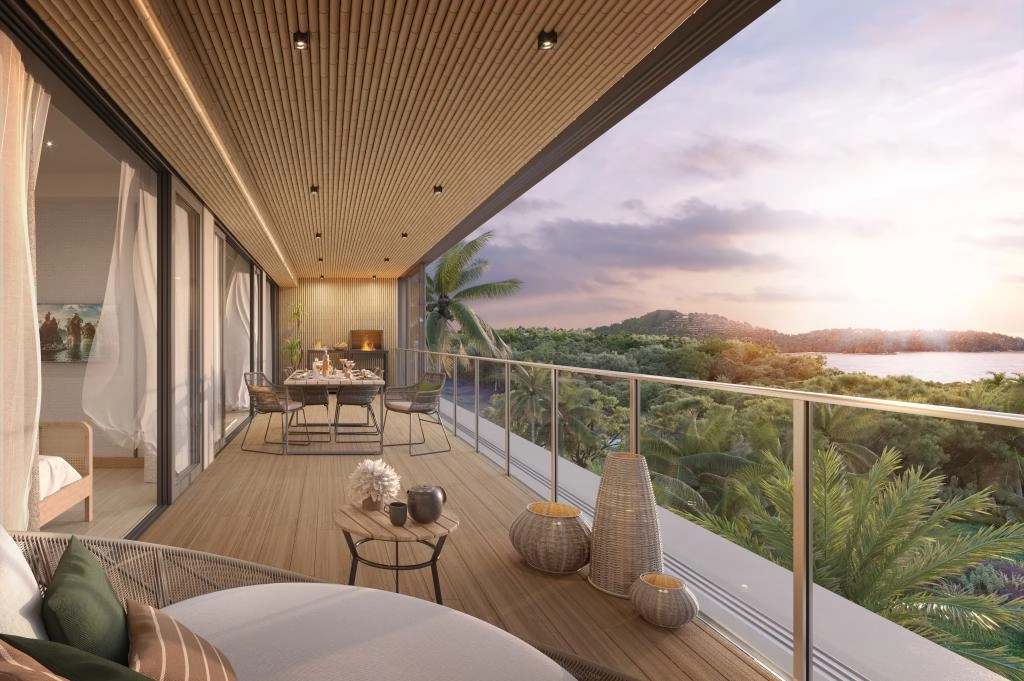 Laguna Beach Residences Seashore