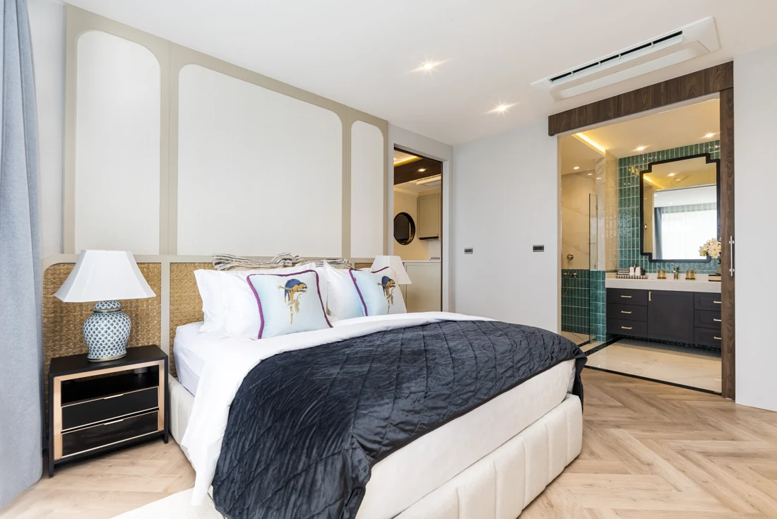 8 Atelier Residence