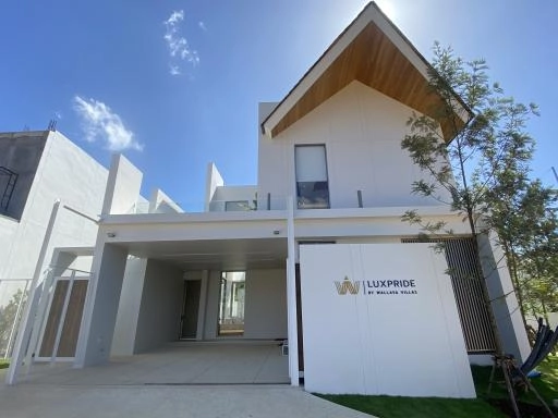 LuxPride Villas