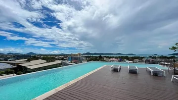 Dlux Condominium
